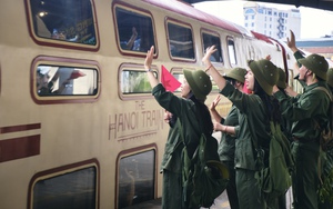 Chuyến tàu đoàn viên: Chạm vào ký ức, viết tiếp tự hào