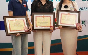 Hoa khôi bóng chuyền Kim Huệ, Phạm Thị Yến và Ngọc Hoa hội ngộ: Cả một bầu trời thanh xuân ùa về