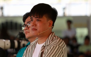 Nam diễn viên bật khóc nức nở: "Tôi phải sống trong nhà thuê xuống cấp"