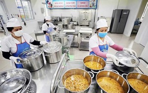 Bắc Ninh lập đoàn kiểm tra 'soi' toàn bộ bếp ăn tập thể sau vụ 300 tấn lợn bẩn