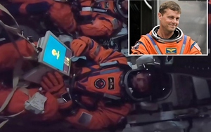 Phi hành đoàn Artemis II gặp sự cố và yêu cầu sự trợ giúp từ đội ngũ mặt đất vì họ đang mở hai phiên bản Microsoft Outlook và cả hai đều không hoạt động