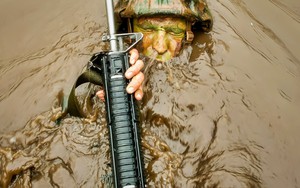 Mỹ chiếm được đảo Kharg là một chuyện nhưng "giữ được hay không" lại là chuyện khác