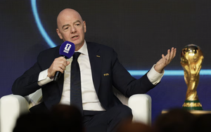 Vé World Cup 2026 đắt hơn 1 cây vàng gây bức xúc, FIFA tiếp tục tăng giá