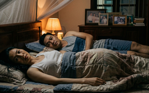 Lấy chồng kém 7 tuổi bất chấp ngăn cản, 10 năm sau, tình cờ nghe được cuộc trò chuyện mà tôi như "bị sét đánh"