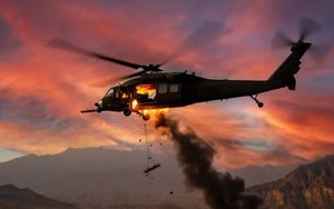 Trực thăng Black Hawk của Mỹ trúng đòn tấn công, bốc cháy dữ dội