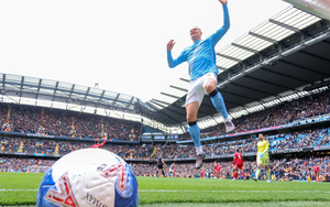 Haaland vượt Messi, Ronaldo, Mbappe ở thống kê "săn" hat-trick