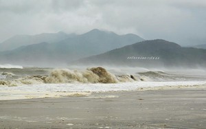 Nhóm nam sinh ở Gia lai đi tắm biển, 1 người bị sóng cuốn mất tích