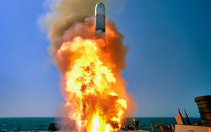 Ai ngờ có ngày Mỹ phải "copy chính Iran để đấu với Iran": Vũ khí mới nhất lại là “đồ đi mượn” từ đối thủ