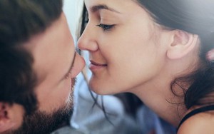 Các cặp đôi hạnh phúc quan hệ bao nhiêu lần một tuần?