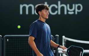 Bắt gặp ngôi sao pickleball Patriquin đi "xé vé" tại TP.HCM