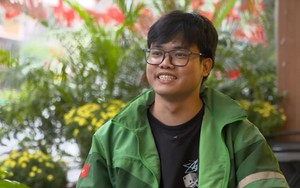 6 năm làm lập trình, chàng trai 32 tuổi "bỏ ngang" để chạy xe ôm công nghệ: Người vợ khóc lặng khi nghe chồng nói lý do!