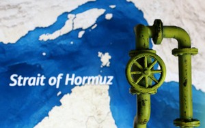 Giá dầu thế giới tăng trở lại, tiến gần mốc 100 USD/1 thùng sau một tuyên bố từ phía Iran