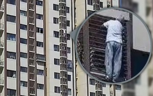 Mắc kẹt trong phòng, cụ bà 89 tuổi “đu tường” từ tầng 27 gây bão mạng