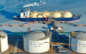 Giữa lúc cả thế giới 'khát' năng lượng, Nga đang chào bán LNG với giá thấp hơn 40% bình thường cho nền kinh tế 43 nghìn tỷ USD