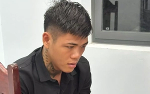 Bắt tên cướp dùng mã tấu chống trả công an