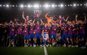 Barcelona đánh bại Real Madrid lên ngôi vô địch La Liga kiếm được bao nhiêu tiền?