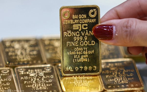 Giá vàng SJC tiếp tục "giảm cắm đầu" về mức 161 triệu đồng/lượng