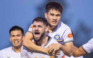 Công an TP.HCM 2-2 Đà Nẵng: Cựu tuyển thủ U23 Việt Nam ghi bàn rồi nhận thẻ đỏ