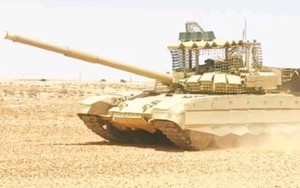 Quân đội Libya phô diễn xe tăng mới được trang bị lớp bảo vệ chống UAV