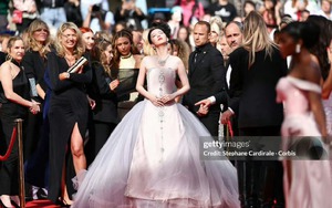 Bức ảnh xứng đáng phong thần của mỹ nhân đẹp chấn động thế gian ở Cannes
