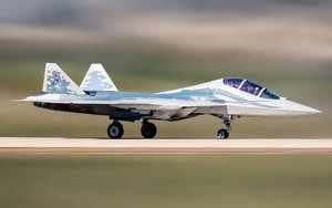 Lần đầu tiên Nga giới thiệu máy bay chiến đấu 2 chỗ ngồi Su-57D cách mạng hóa