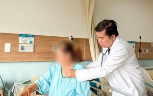 Ho kéo dài, người phụ nữ bị các tạng trong ổ bụng di chuyển lên ngực