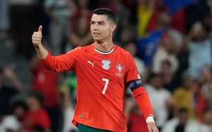 Cristiano Ronaldo tham dự World Cup lần thứ 6 ở tuổi 41