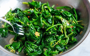 Loại rau nhiều sắt hơn thịt bò, là "vũ khí" ngừa ung thư: Cực dễ trồng, phát triển tốt bất chấp thời tiết