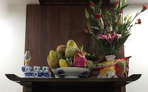 Lời khuyên với những nhà chỉ bày một lọ hoa trên bàn thờ