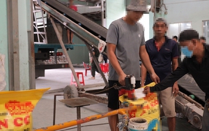 Bên trong đường dây sản xuất phân bón giả nhãn hiệu nổi tiếng