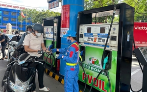 Có cần rút hết xăng A95 trước khi đổ E10?
