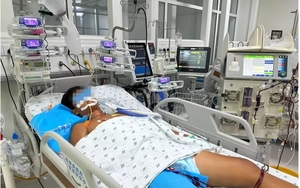 Nguy kịch vì chơi bóng giữa trời nắng nóng