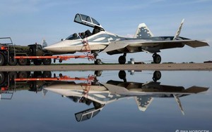 Lại nóng sức mạnh Su-57D