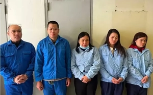 Loạt cựu cán bộ Sở Y tế Hà Nội hầu tòa vì nhận tiền để cấp phép sai cho 686 phòng khám, tiệm thuốc