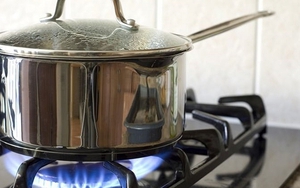 Lời khuyên đến những gia đình đang nấu ăn bằng nồi inox