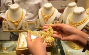 Nước này từng cấm người dân sở hữu vàng, thậm chí có án phạt tù 10 năm