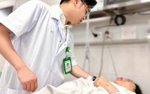 Thông tin từ bệnh viện về sức khỏe người phụ nữ sau khi được gần 20 người nâng xe buýt cứu