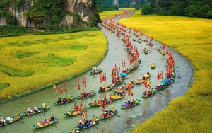 Ninh Bình đón lượng khách du lịch cao nhất trong dịp lễ Giỗ Tổ Hùng Vương và 30/4-1/5 nhưng nhưng 'quán quân' doanh thu lại thuộc về thành phố này