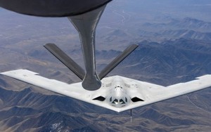 Oanh tạc cơ tàng hình B-21 Raider thử nghiệm khả năng đặc biệt