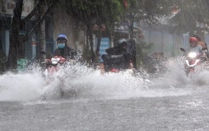Tin mới nhất về đợt gió mùa đông bắc đang tràn xuống miền Bắc, gây mưa rất to