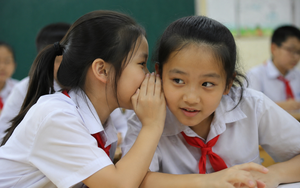 Phải nói với con mình: Có 4 điều tuyệt đối không được kể với bạn cùng lớp, dù thân đến đâu!