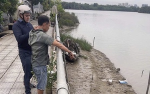 TPHCM: Đang uống cà phê thì bị công an ập vào bắt