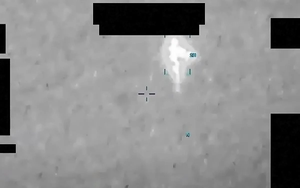 Chuyên gia Trung Quốc kinh ngạc khi xem một video UFO mà Mỹ công bố: “Thứ này quả thực không bình thường”