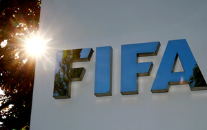 Căng đét: Chủ tịch FIFA bị huyền thoại bóng đá đệ đơn tố cáo hình sự ngay trước ngày khai mạc World Cup 2026