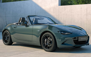 Chưa kịp bán tại Việt Nam, Mazda MX-5 đã có phiên bản 2027 với động cơ mạnh hơn, thêm màu sơn đặc biệt khiến dân chơi xe say đắm