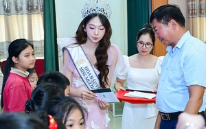 Trở về Ninh Bình trước giờ G, Hoa hậu Hà Linh gây xúc động với hành động ý nghĩa
