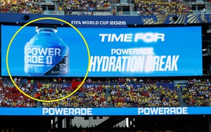 FIFA bị chế giễu là “làm trò hề” ở World Cup khiến CĐV tức giận