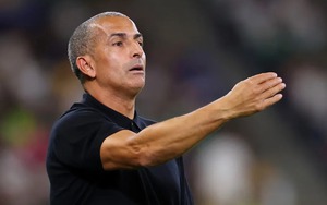 World Cup chưa kịp "nóng máy", một HLV đã bị sa thải