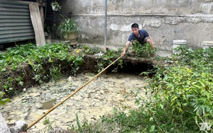 Xuất hiện hố tử thần sâu hơn 4m sát nhà, sơ tán khẩn 2 hộ dân ở Thái Nguyên