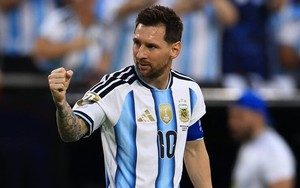Đối thủ kinh ngạc với Messi: “Nhiều người ở độ tuổi này đã lên chức ông rồi!”